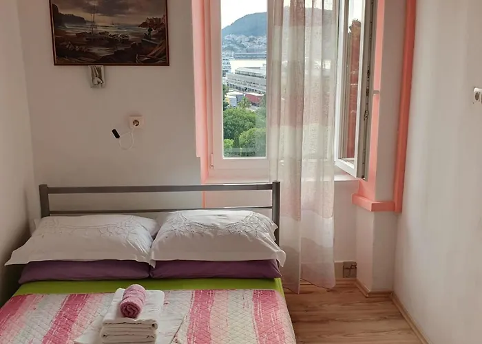 Duran Guest house 2*